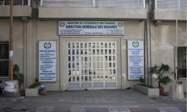 Communiqué du Conseil des ministres du mercredi 7 janvier 2015 : Les Douanes changent plusieurs Directeurs